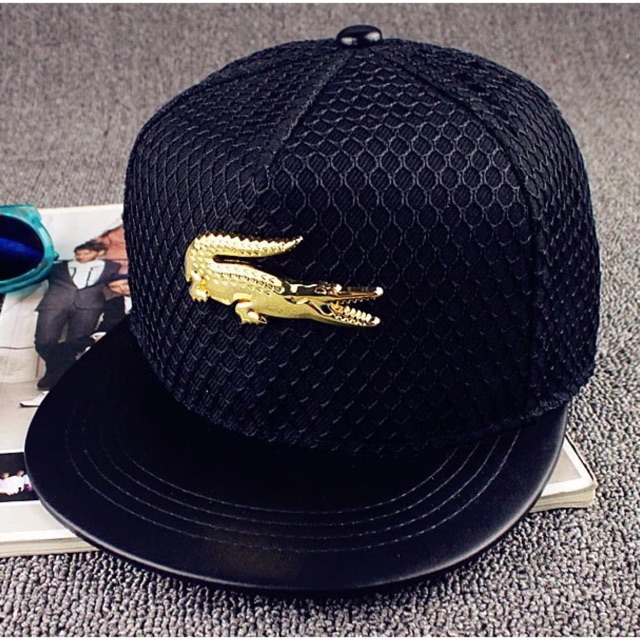 Mũ snapback logo cá sấu