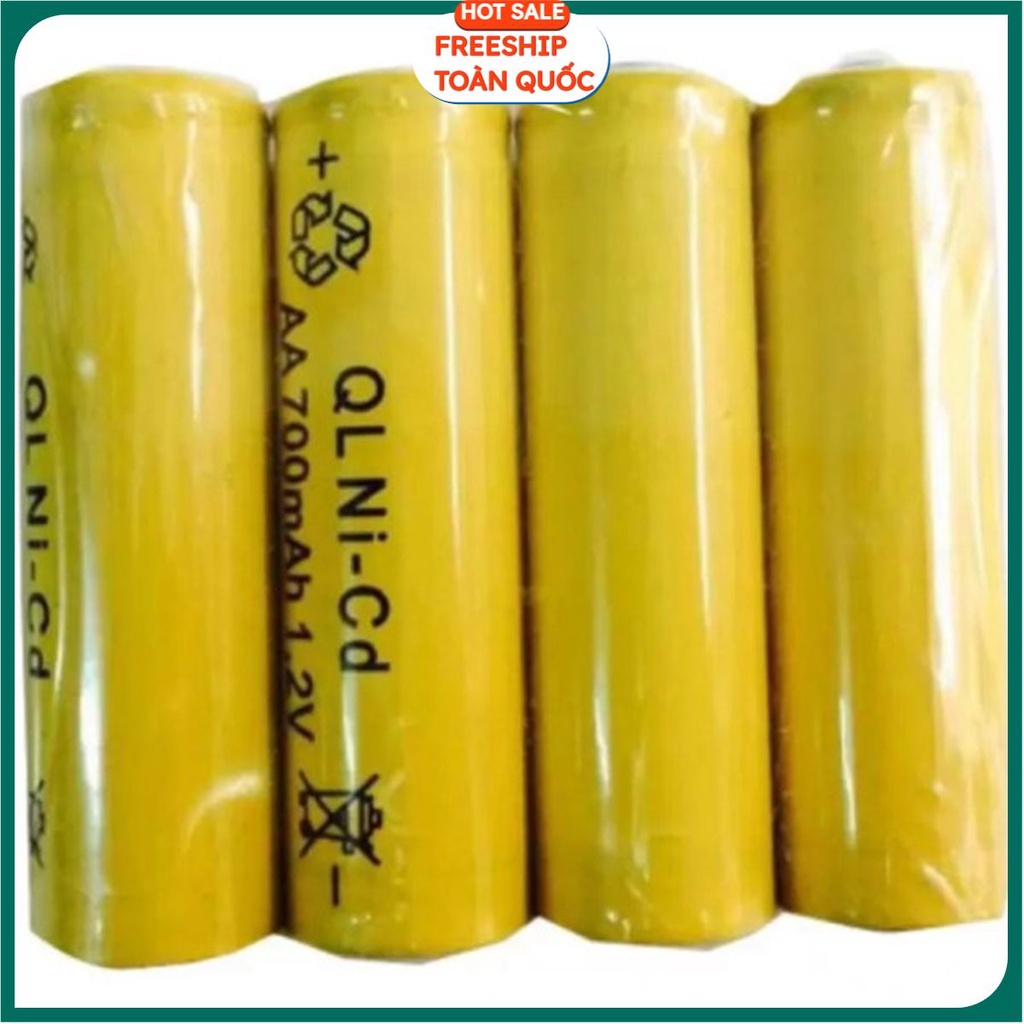 Vỉ 4 Viên Pin Có Thể Sạc Loại To AA 700mAh - Vàng - Chuyên Dùng Đồ Chơi - Đèn Pin