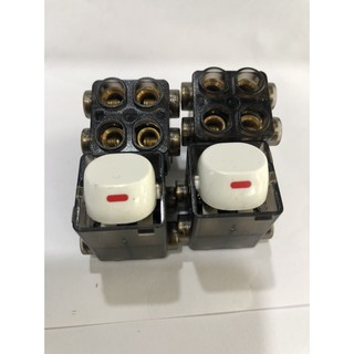 Hạt bình nóng lạnh (vuông 4 chiều) 20A LIOA