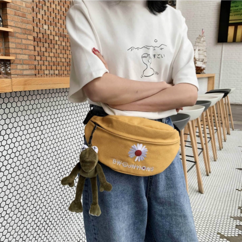Túi Đeo Chéo Ngực Vải Canvas Họa Tiết Hoa Cúc Nhỏ Xinh Thời Trang Hàn Quốc 2023 Cho Bạn Gái