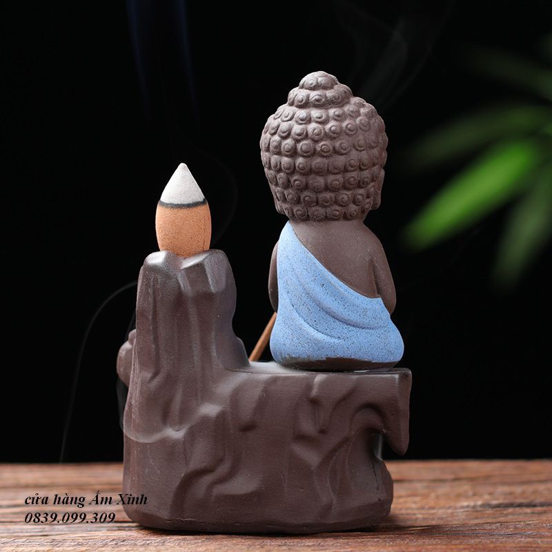 Thác Khói Xông Trầm Hương Phong Thủy kèm tượng phật ngồi thiền bằng gốm