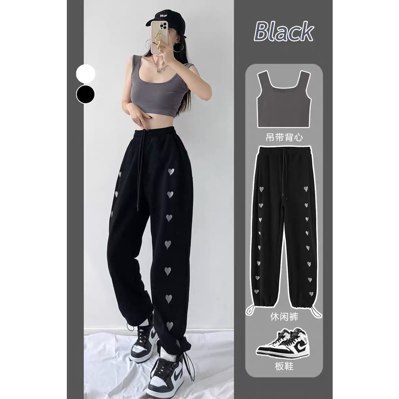 🆕Quần jogger tim trước KA Closet có 2 màu Đen Trắng 2 size M, L chất umi đanh mịn không xù dầy, tim đẹp, chun ống HOT