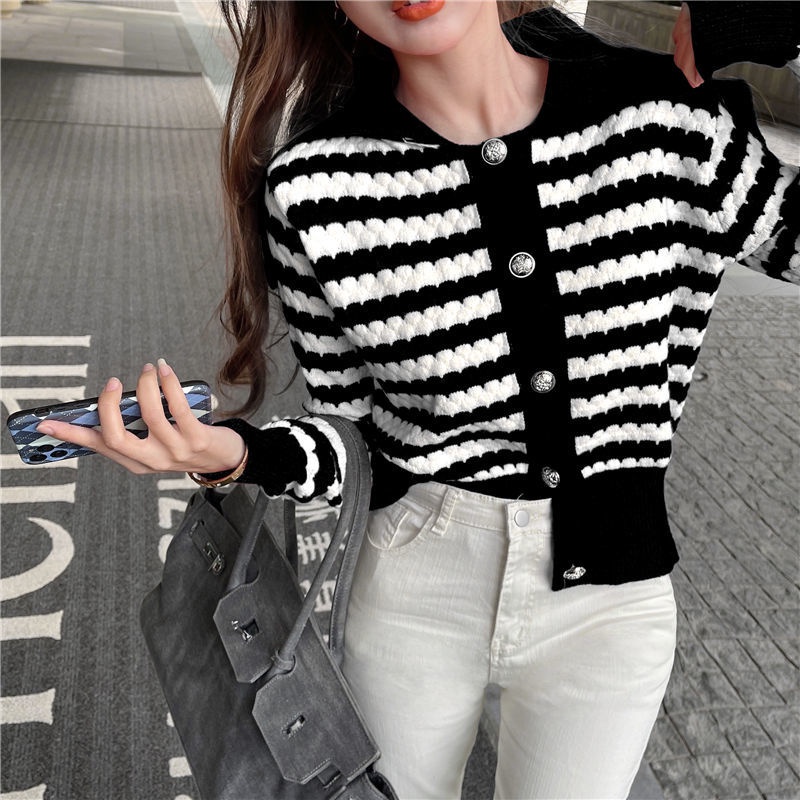 Áo Sweater Dệt Kim Cổ Bẻ Dáng Ngắn Họa Tiết Kẻ Sọc Phong Cách Retro Xinh Xắn