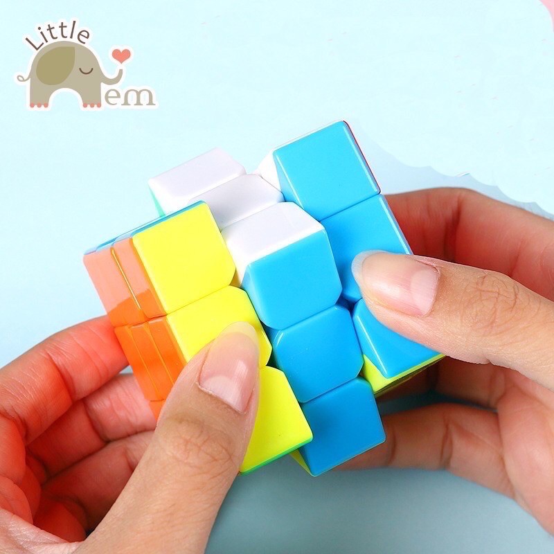 1 hộp rubik 3x3 loại cực trơn