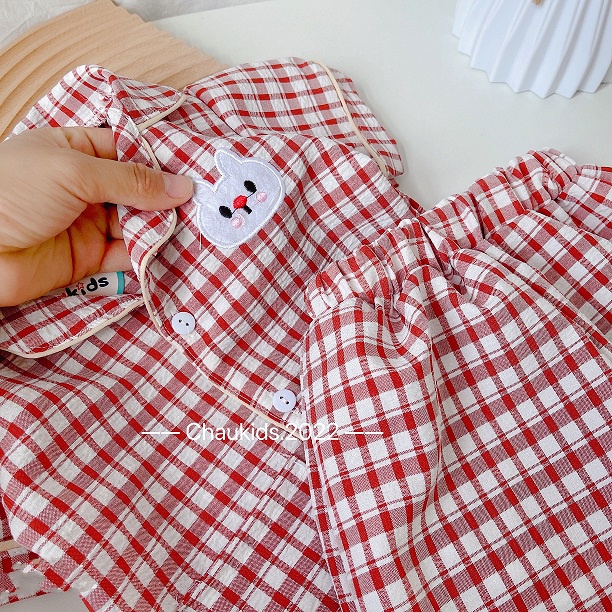 Bộ Pijama cho bé Thô Mềm Họa Tiết Kẻ Caro Thêu Hình Cute Cho Bé Gái, Trai Size Từ 8-20kg DOBO010