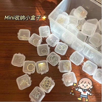 Hộp nhựa hình vuông trong suốt đựng trang sức,đựng thuốc