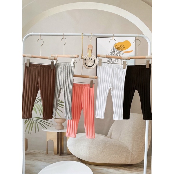 Quần legging thun tăm dài trơn màu co giãn 4 chiều cho bé
