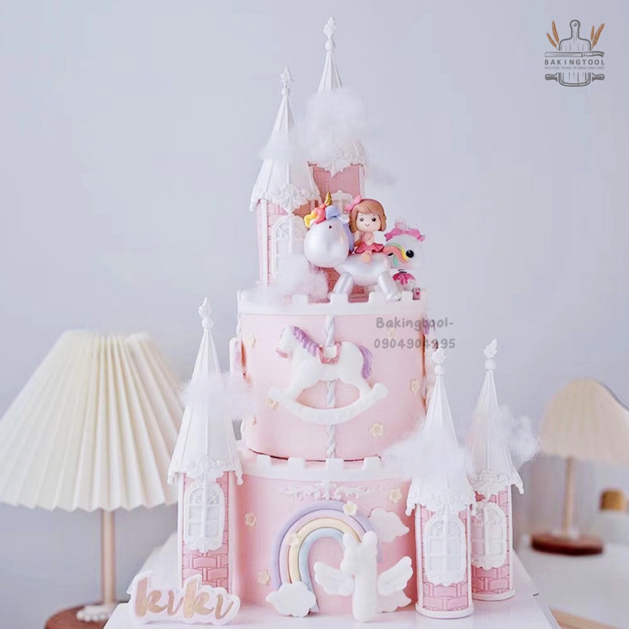 Đồ chơi trang trí Bé gái cưỡi peony