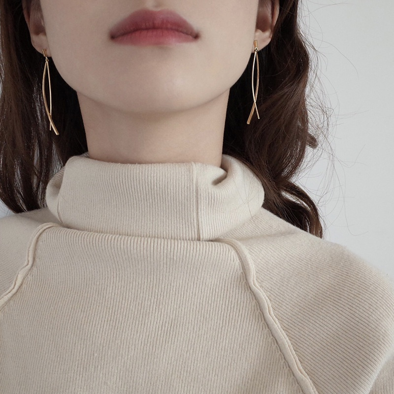 Khuyên Tai Nữ Trang Tạo Hình Độc Đáo