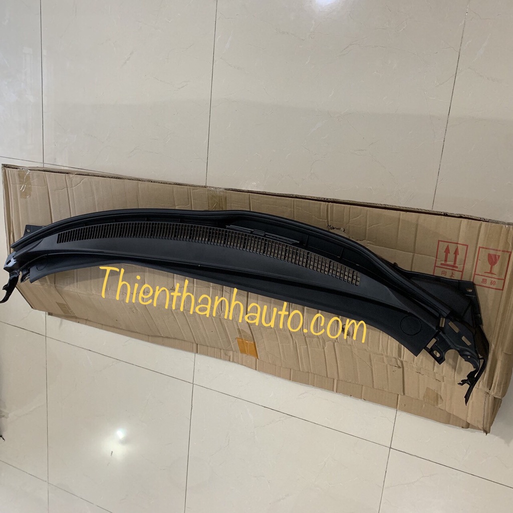 Máng nhựa chân kính  Honda Civic 2012 - 2013 - 2014 - 2015