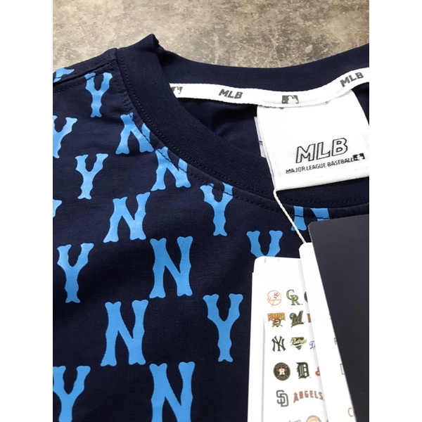 Áo Thun Unisex Chất Cotton 100% Mịn Mát In Logo Toàn Áo