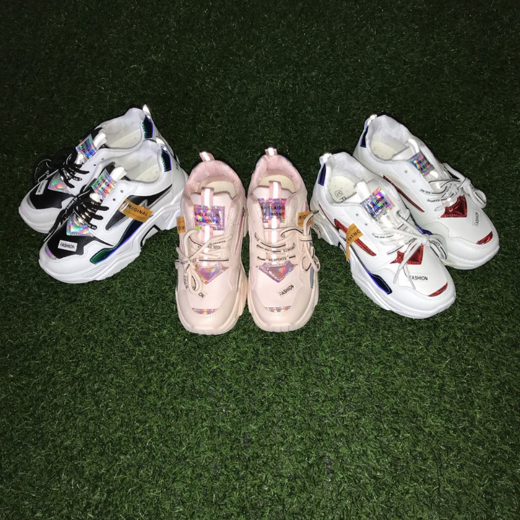 [Mã FAGREEN245 giảm 10% tối đa 30k đơn từ 99k] Giày thể thao nữ đế cao vạch phản quang ORN mới nhất 2020 HAPU ( 3 màu ) | BigBuy360 - bigbuy360.vn