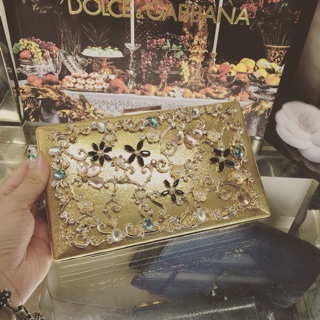 Túi đính đá sang chảnh