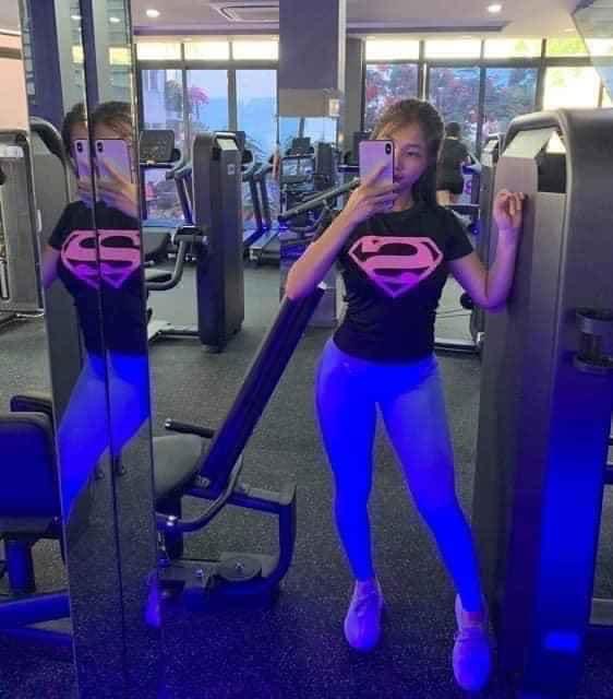 Áo Tập Gym Ôm Body Hình Superman Cực Hot