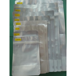 Túi Zip 2 có 1 mặt bạc và 1mặt trong suốt 22x30