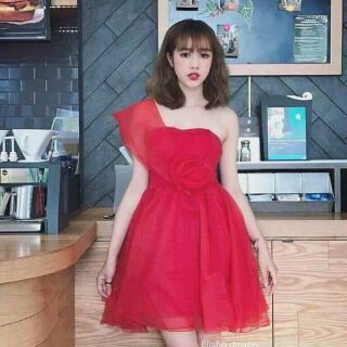 ĐẦM XÒE MỘT VAI NƠ EO