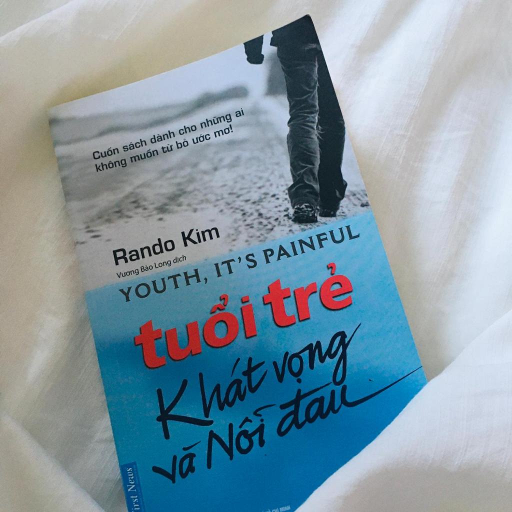 Sách Tuổi trẻ Khát vọng và nỗi đau FirstNews - FIN