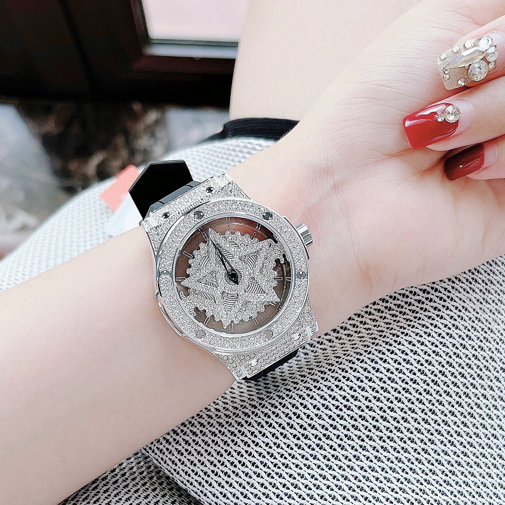 Set Đồng Hồ Nữ Davena 31669 38mm Silver Dây Silicon Kèm Dây Da Authentic