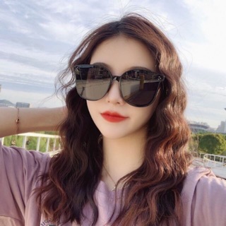 Kính ulzzang đi biển râm đen 3 chấm