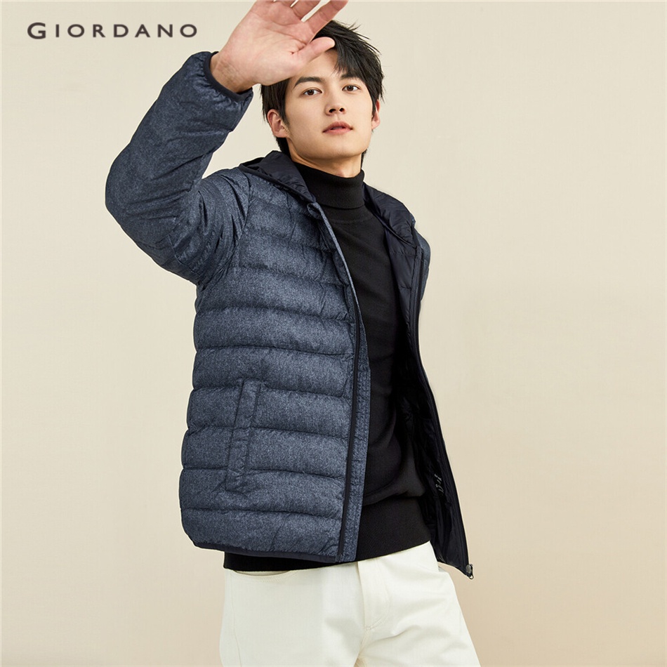 Áo khoác GIORDANO 13071872 nhồi lông vịt trọng lượng nhẹ có thể giặt máy cho nam
