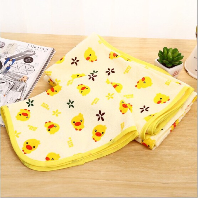 Tấm lót chống thấm Nhật 70x120 cm