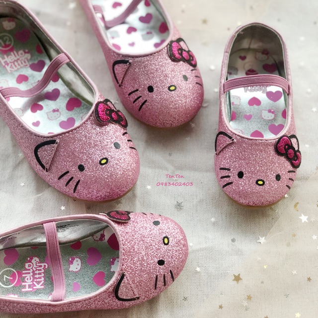 Búp bê Hello Kitty bé gái