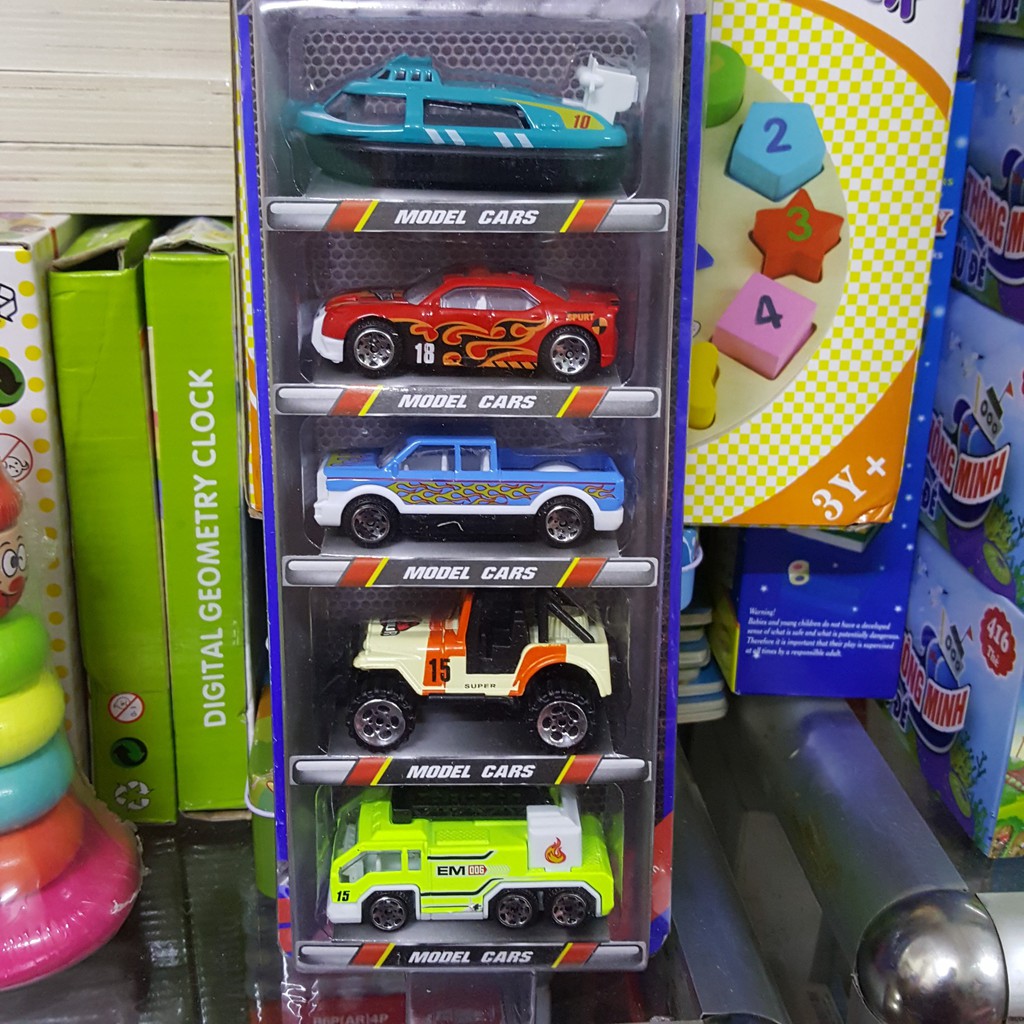 SET 5 Ô TÔ NHỰA VỎ SẮT
