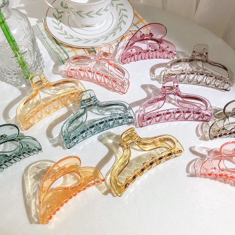 Kẹp tóc lò xo thiết kế trong suốt cổ điển có thể dùng khi đi tắm