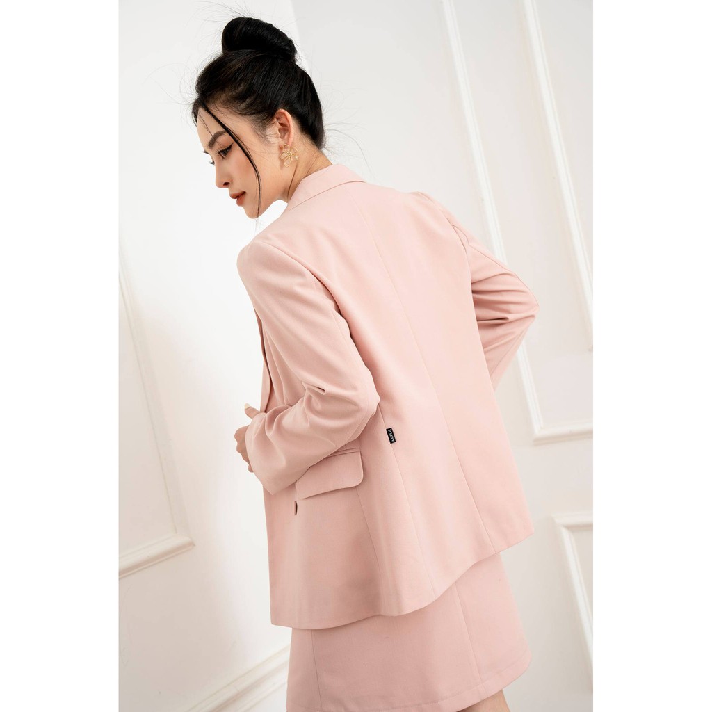 AMELIE Áo blazer cổ ve túi cơi tay xẻ đính khuy by Amelie | BigBuy360 - bigbuy360.vn