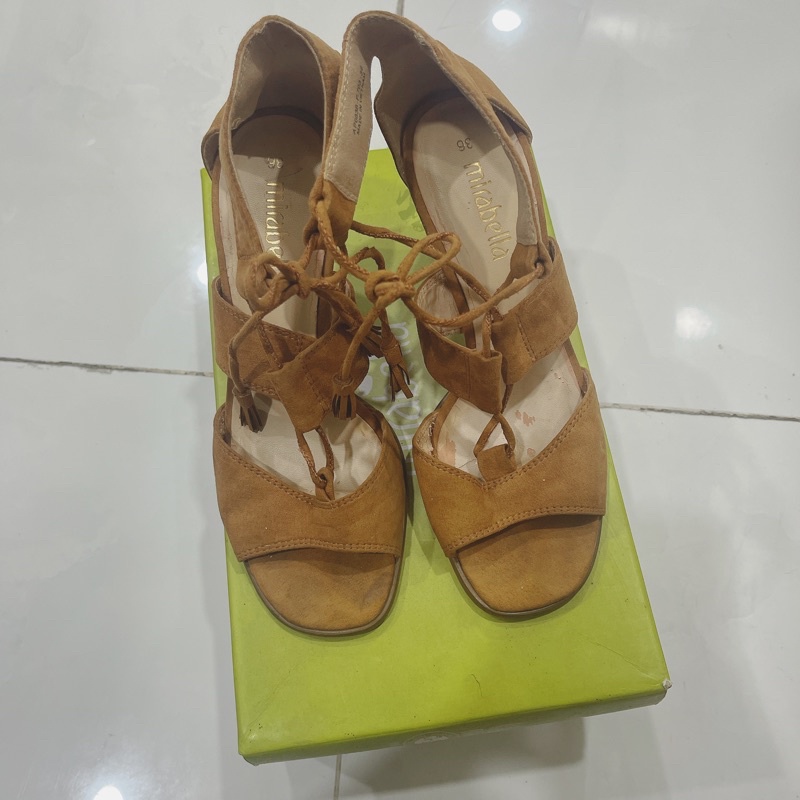 thanh lý giày sandal size 37
