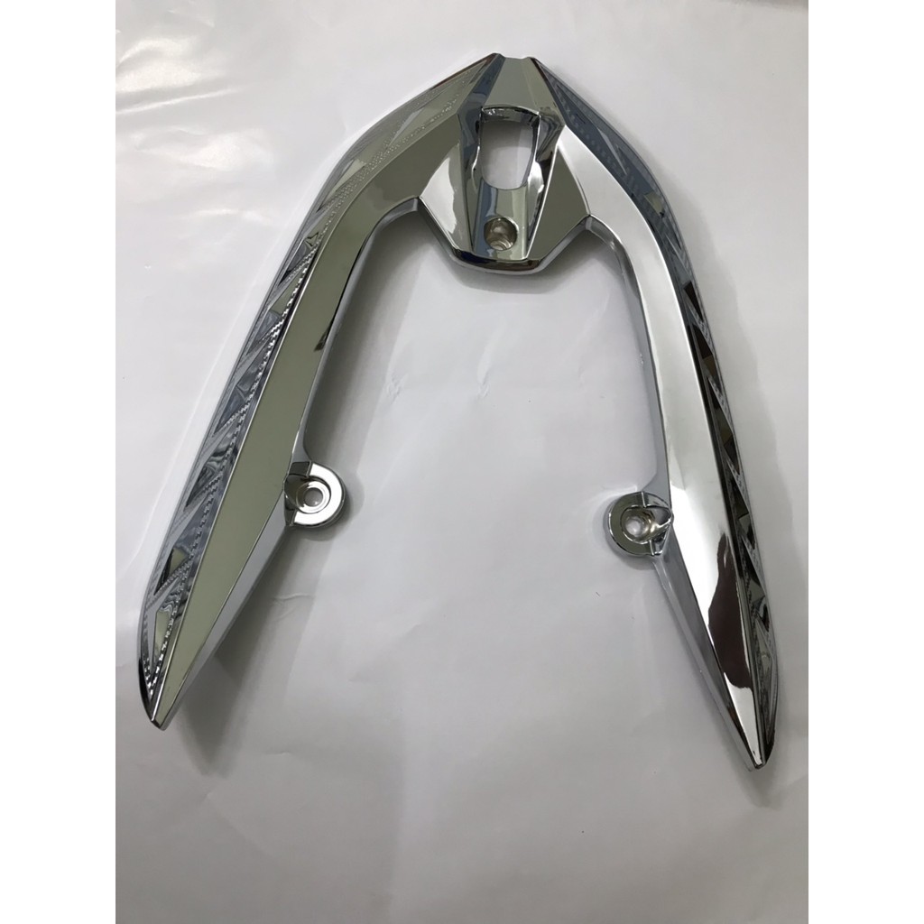 Ốp cảng sau xe Click 2015-2017, Vario 2016-2017 mạ crom xi hay sơn Carbon