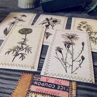 Thẻ Junk Journal phong cách Tim Holtz