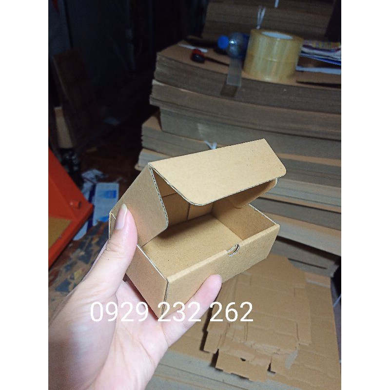 100 hộp carton nắp gài 12 x 8 x 4 cm
