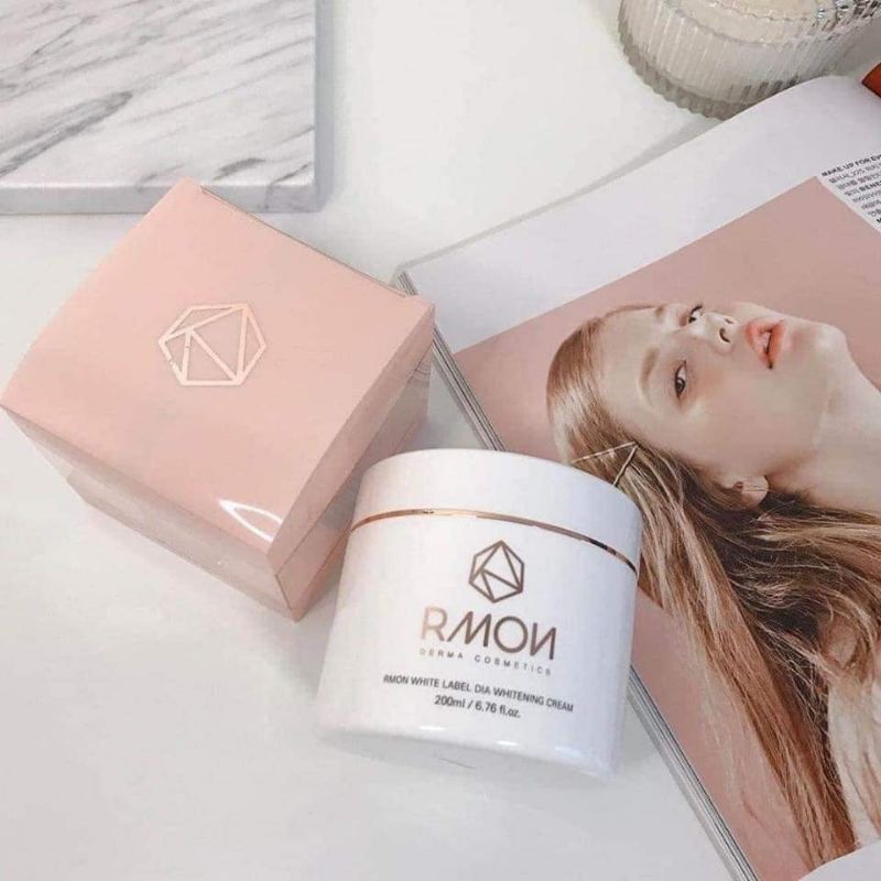 Kem dưỡng da body tế bào gốc Rmon White Label Dia Whitening, Hàn Quốc (200ml) giúp trắng da toàn thân