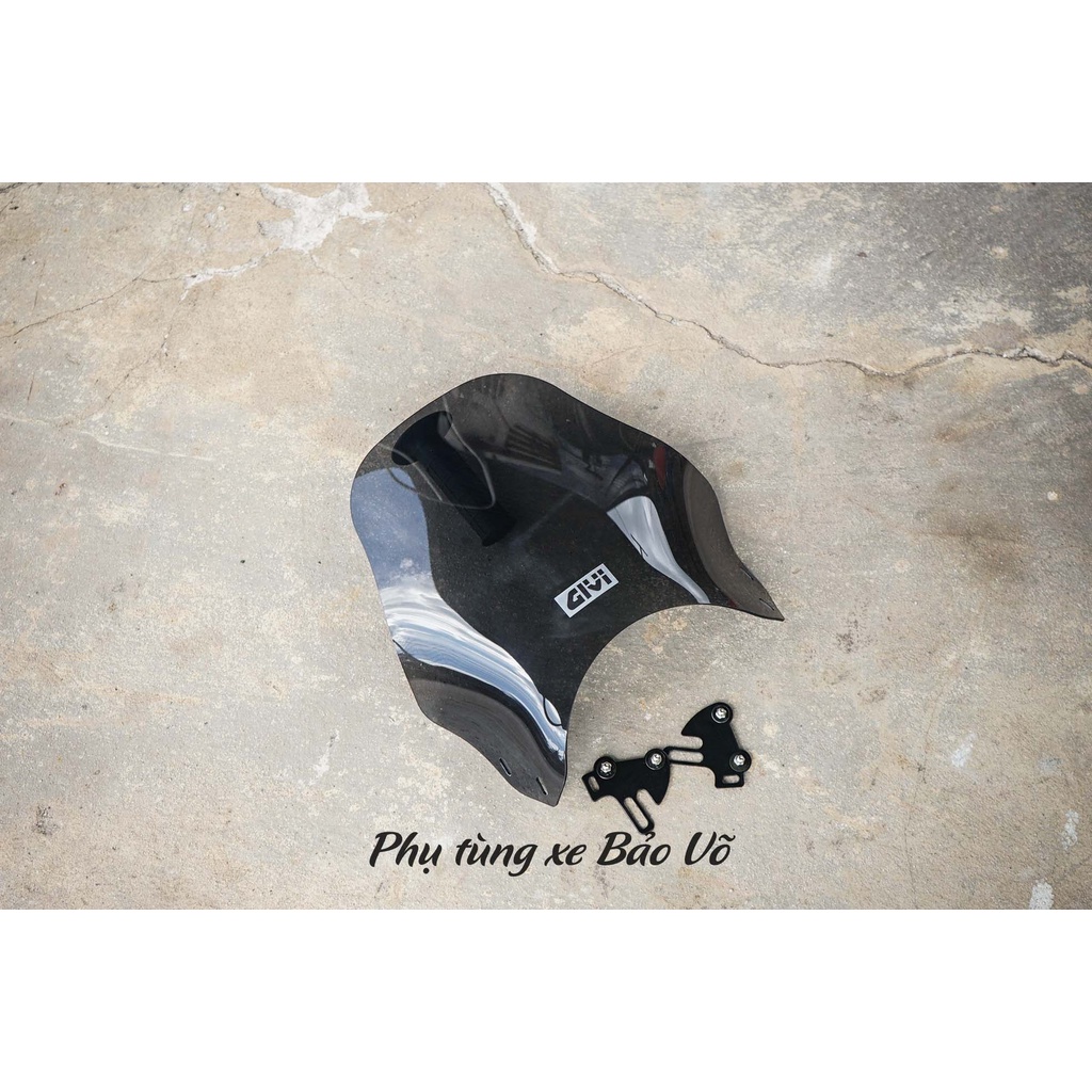 Kính chắn gió xe máy thích hợp cho đèn có đường kính từ 16cm tới 20cm