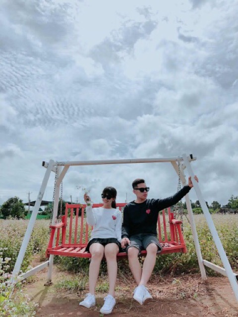 ÁO SWEATER NAM NỮ LOGO TIM MẮT