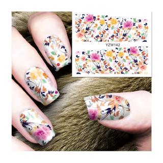 Dán nail hoạ tiết