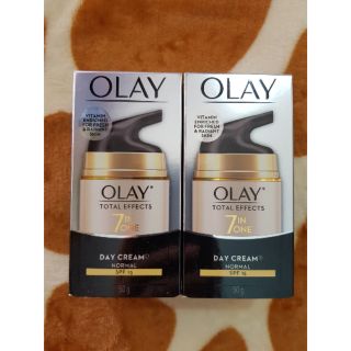 Kem dưỡng ban ngày olay total effects 50gam