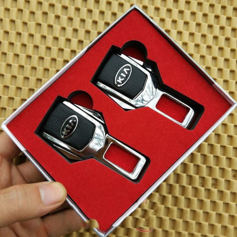 Cài chốt dây an toàn ô tô loại xịn có logo hãng xe - giá 2 cái- có video thật