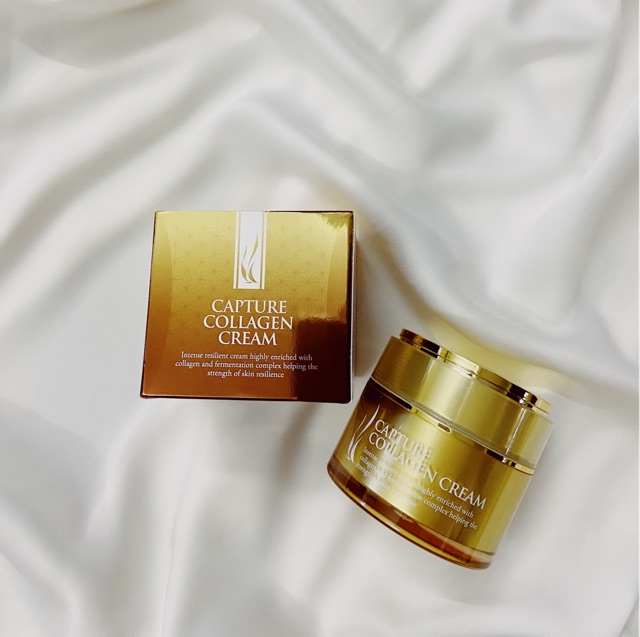 Kem dưỡng da ngừa lão loá AHC Collagen Capture