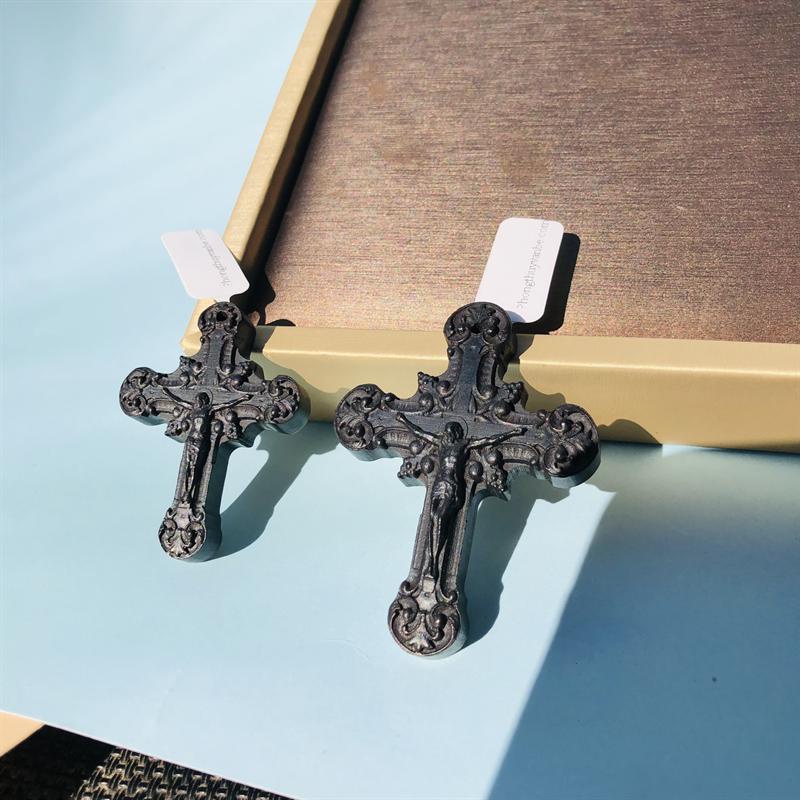 Mặt dây chuyền Thánh giá gỗ Mun nhiều kích cỡ - Thánh giá gỗ Mun Sừng xâu chuỗi phong thủy CNC VĂN BÉ