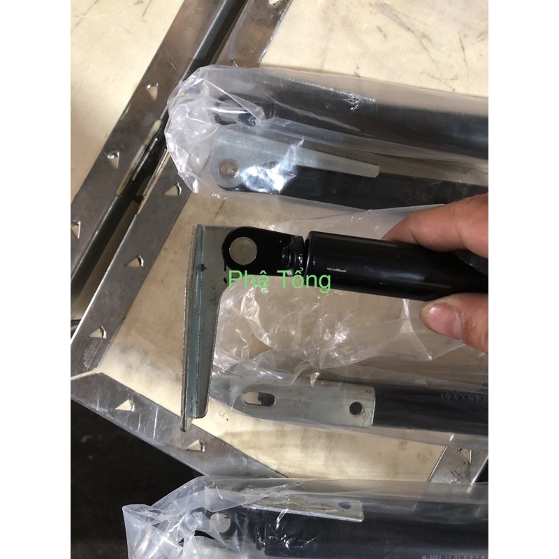 Ty chống cốp Suzuki 7 chỗ . Giá bán theo đôi