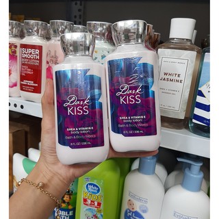 Sữa dưỡng thể Bath & Body Works Dark Kiss