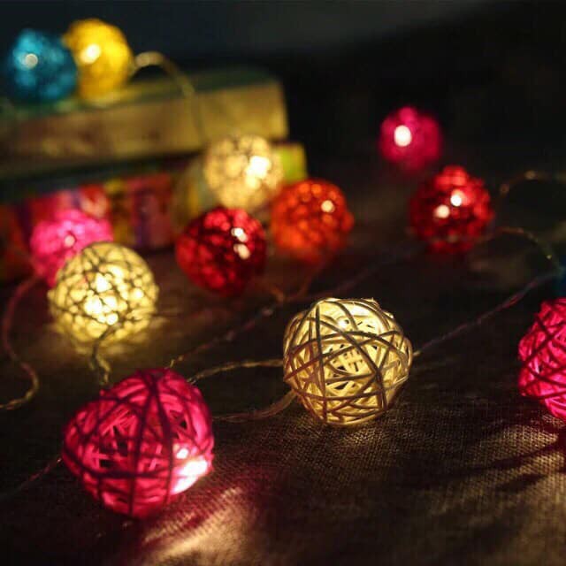 Đèn trang trí hình cầu