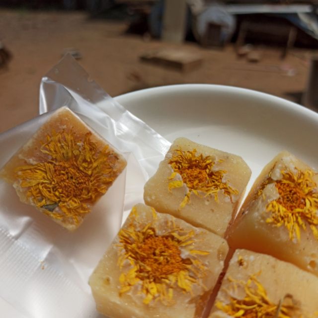 SALE 1KG TRÀ HOA CÚC ĐƯỜNG PHÈN MẬT ONG 35 VIÊN