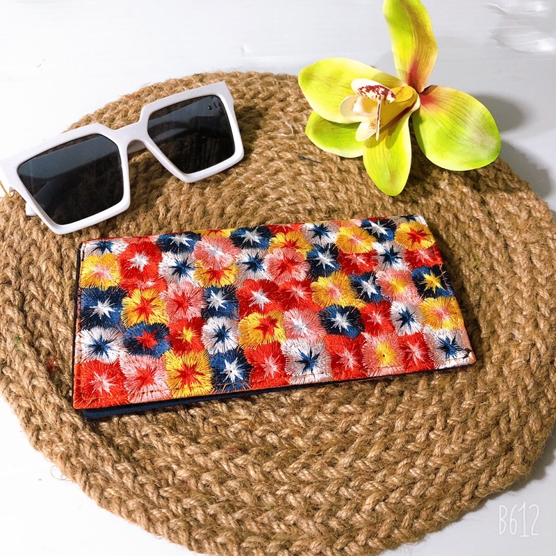 Ví thêu bông nhí