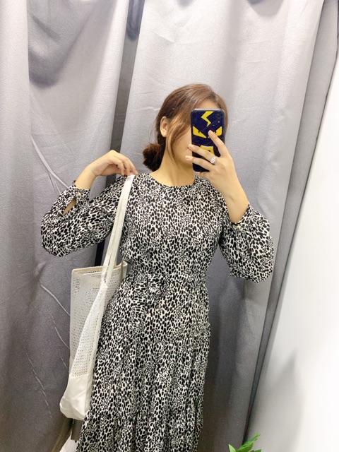 Đầm maxi Cattie Dress Blapink đầm đi biển tay dài nhiều tầng freesize