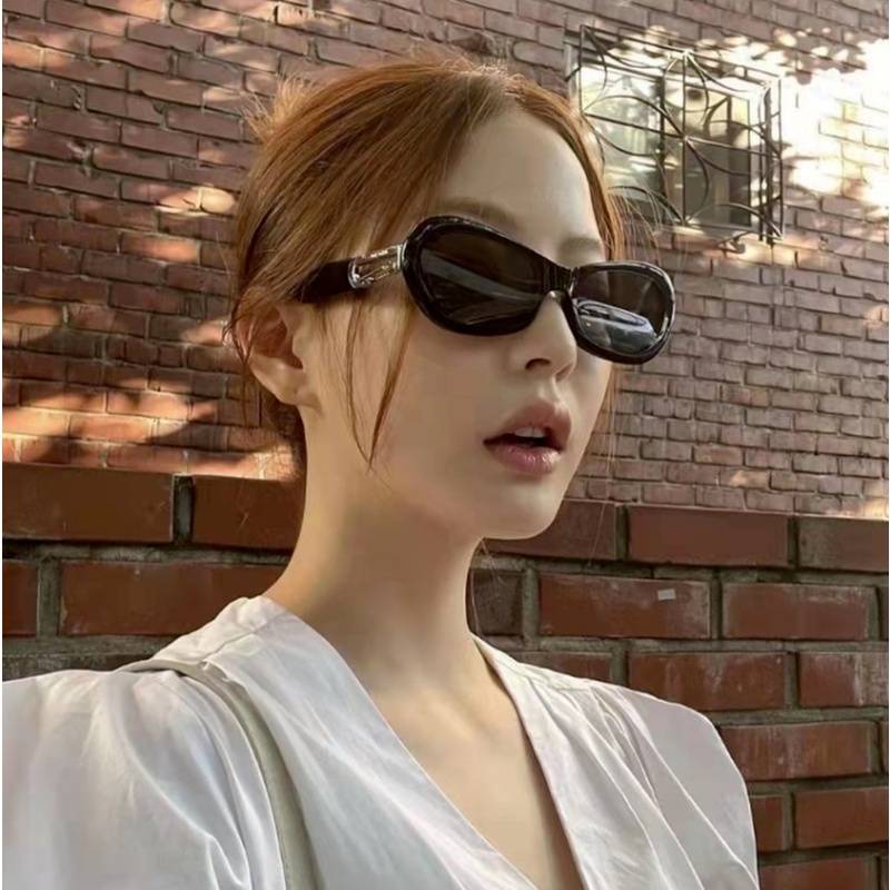 Kính mát gọng oval nhiều màu sắc thời trang