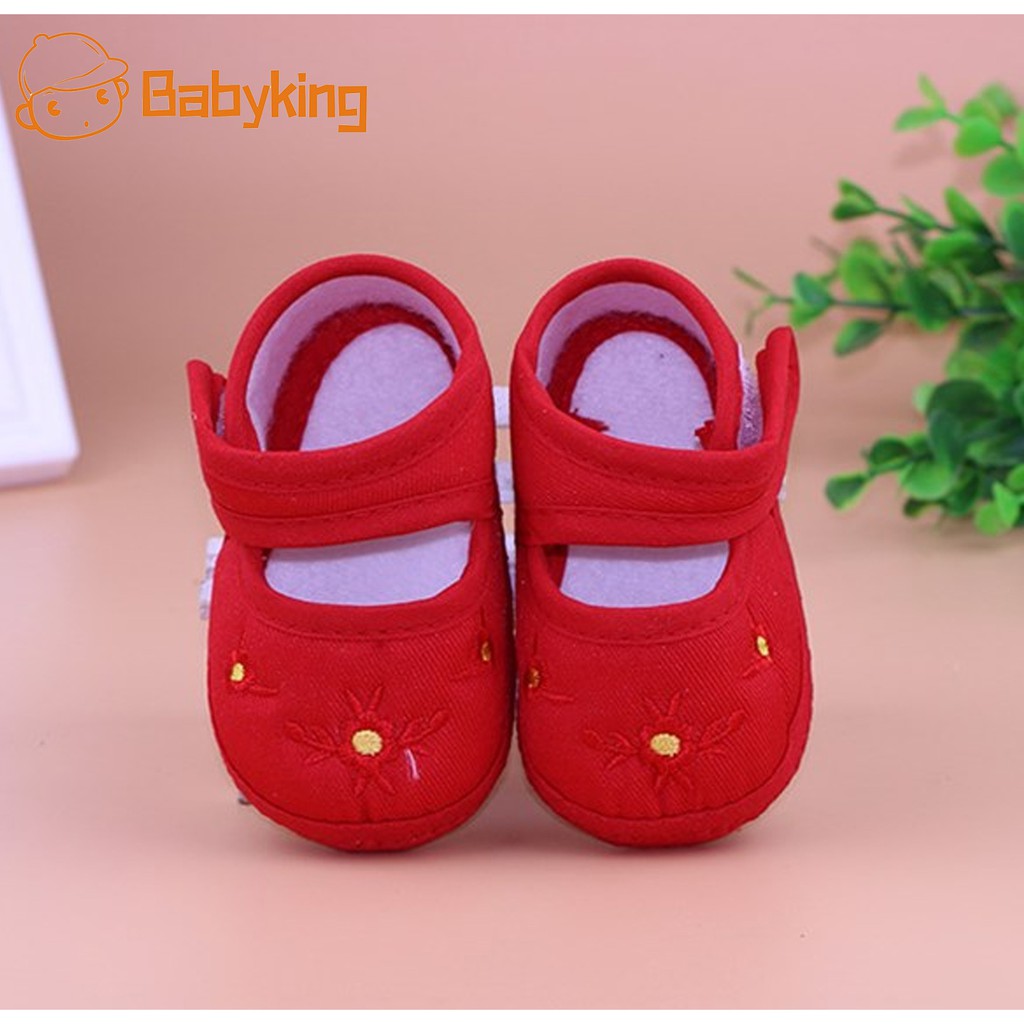Giày tập đi vải mềm mại kiểu dáng dễ thương cho bé