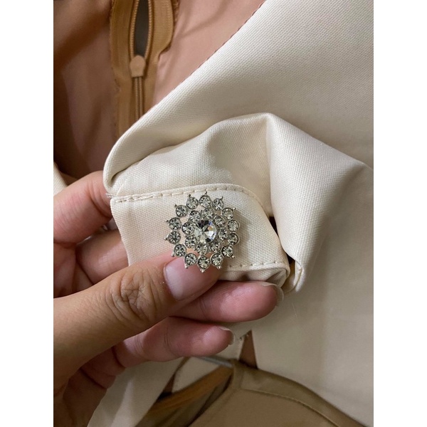 Khuy áo xịn + kim loại + sơ mi + vec váy + cúc + nút + núc + vec